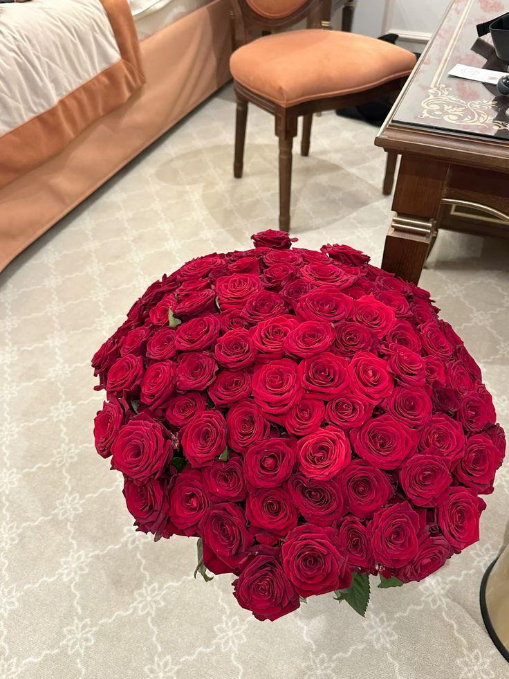 StreamEveningDomain workshop space where corporate flower arrangements are designed and prepared for business delivery